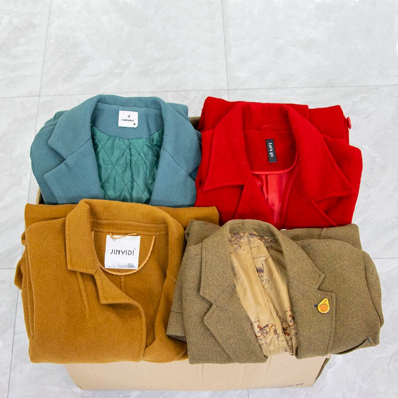 How to Source the Second Hand Clothes In China?